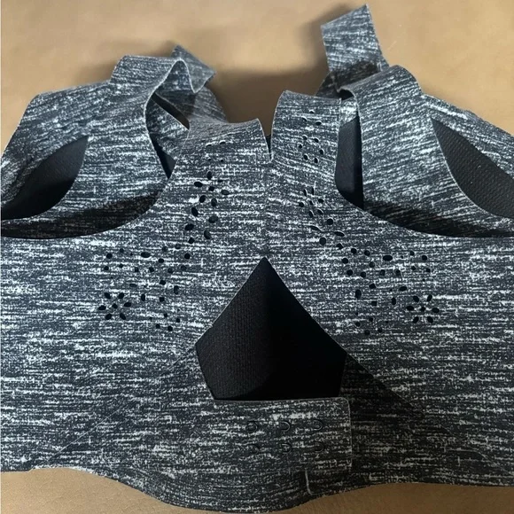 Gray Victoria secret Sports Bra - Picture 3 of 4